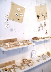 身につける小物展−5.jpg